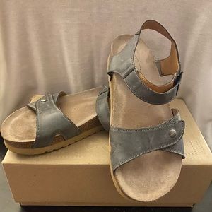 Taos Luvie Sandal in Steel